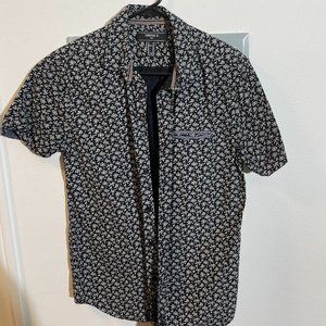 Forever21MEN Casual Button Down Shirt